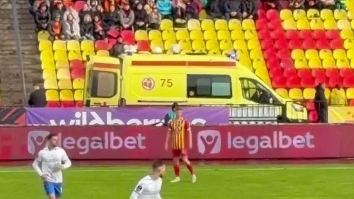 Rusiyada futbol matçı zamanı tribunada azarkeş həyatını itirib