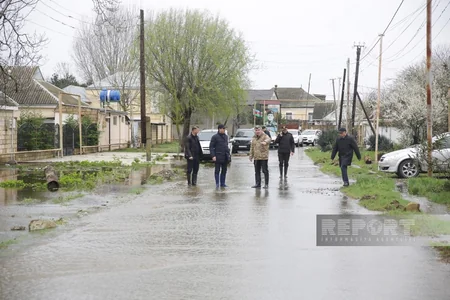 Xaçmazın icra başçısı təbii fəlakətdən zərər çəkən sakinlərlə görüşüb