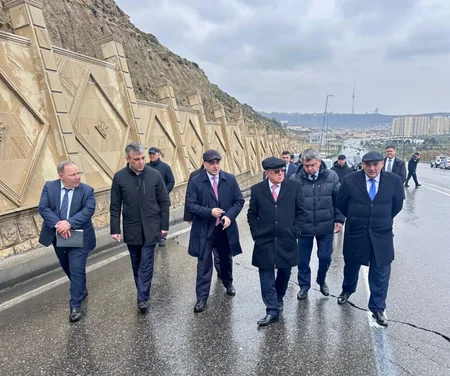 Kəmaləddin Heydərov Bibiheybət yolunda yaranmış sürüşmə təhlükəsi ilə əlaqədar ərazidə olub