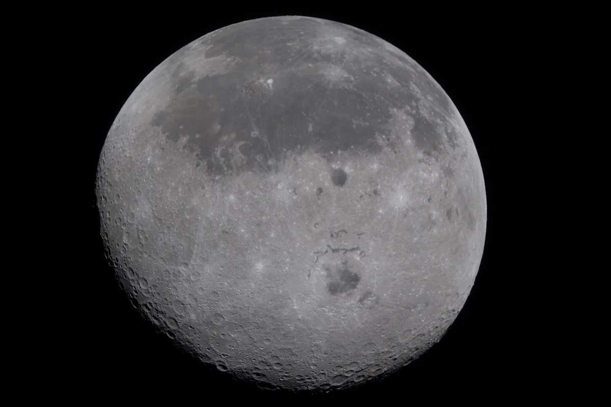 NASA: Astronavtlar Aya maksimum dərəcədə yaxınlaşıblar