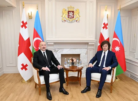 İlham Əliyevin Gürcüstanın Baş naziri İrakli Kobaxidze ilə təkbətək görüşü olub