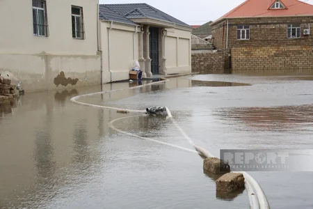 FHN rəsmisi: Bakı, Sumqayıt, Abşeron və Xızıda suyun çəkilməsi işləri davam etdirilir