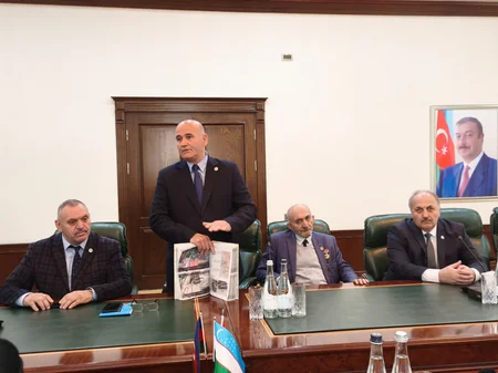 Qərbi Azərbaycan İcmasında özbək və qırğız yazıçılarla görüş keçirilib