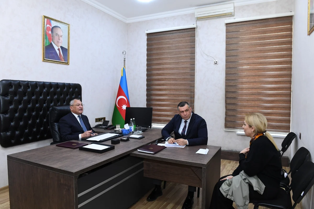 Rövşən Rzayev vətəndaşların növbəti qəbulunu keçirib
