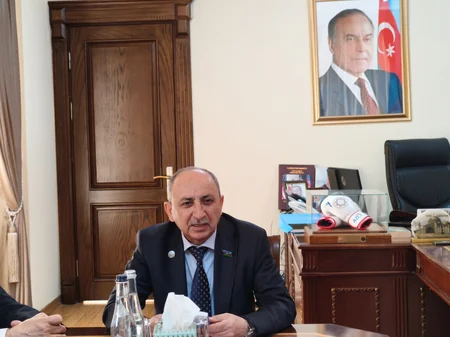 Qərbi Azərbaycan İcmasında özbək və qırğız yazıçılarla görüş keçirilib