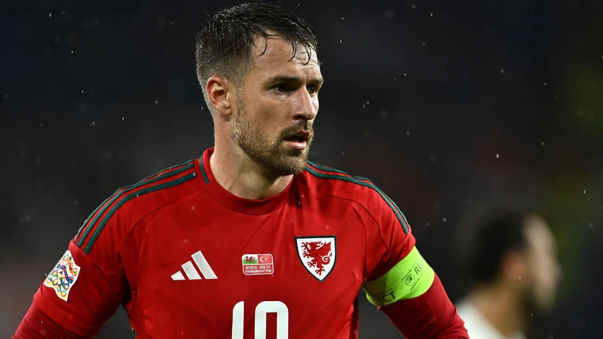Arsenalın sabiq yarımmüdafiəçisi Aaron Remzi futboldan gedib