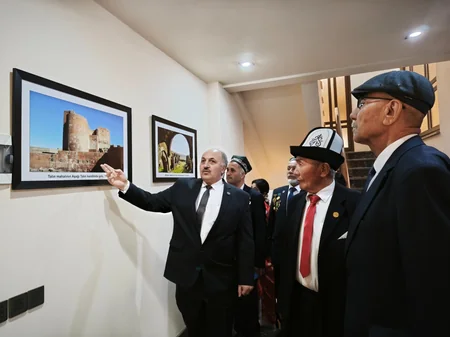 Qərbi Azərbaycan İcmasında özbək və qırğız yazıçılarla görüş keçirilib