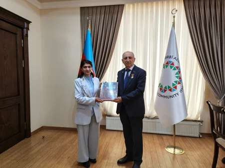 Qərbi Azərbaycan İcmasında özbək və qırğız yazıçılarla görüş keçirilib
