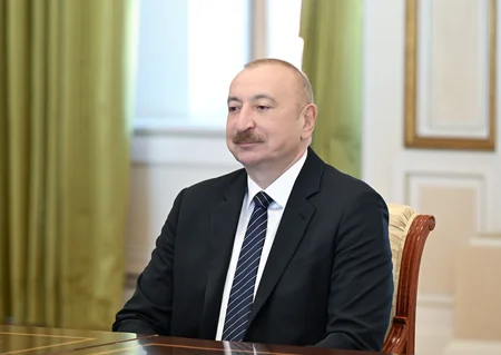 İlham Əliyev Qazaxıstanın xarici işlər və nəqliyyat nazirlərini qəbul edib