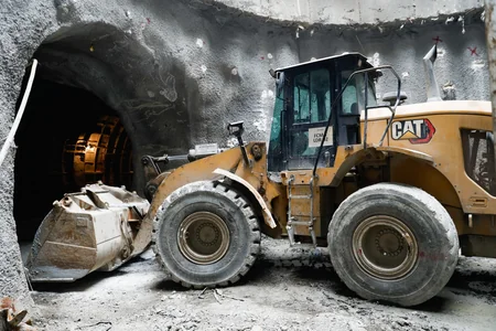 Bakı metrosu xətlərin ayrılması üçün 200 metrlik tunelin inşasına hazırlaşır