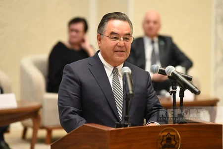 Daşkənddəki beynəlxalq konfransda Əmir Teymurun dünya elminə və mədəniyyətinə töhfəsi müzakirə edilib