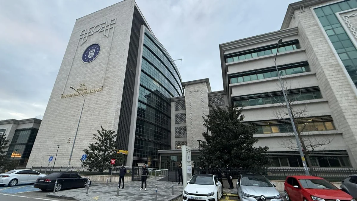 Bursa Böyükşəhər Bələdiyyəsi AK Partinin nəzarətinə keçib