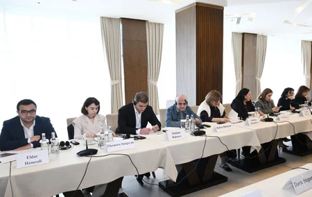 Azərbaycan və Ermənistanın vətəndaş cəmiyyəti nümayəndələrinin iştirakı ilə dəyirmi masa keçirilib - YENİLƏNİB
