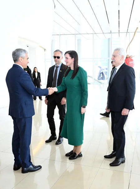 Litvanın Baş naziri Heydər Əliyev Mərkəzində olub