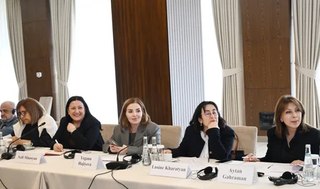 Azərbaycan və Ermənistanın vətəndaş cəmiyyəti nümayəndələrinin iştirakı ilə dəyirmi masa keçirilib - YENİLƏNİB