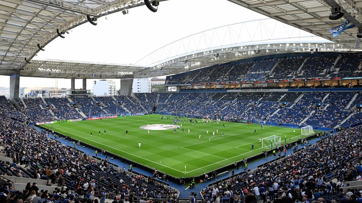 Nottinqem Forestin azarkeşi Portuya qarşı oyundan sonra stadionda vəfat edib