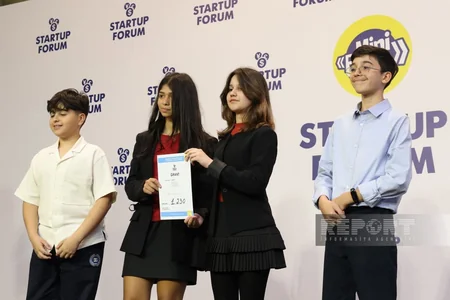 Bakıda keçirilən 6-cı Startap Forumunun iştirakçılarına qrantlar ayrılıb