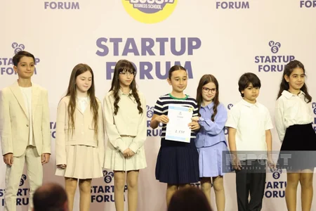 Bakıda keçirilən 6-cı Startap Forumunun iştirakçılarına qrantlar ayrılıb