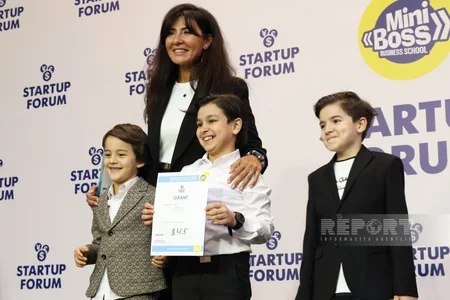 Bakıda keçirilən 6-cı Startap Forumunun iştirakçılarına qrantlar ayrılıb