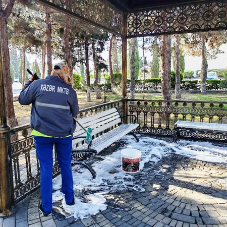 Bakı qəsəbələrinin küçələri yuyulub, əsaslı təmizlik işləri görülüb