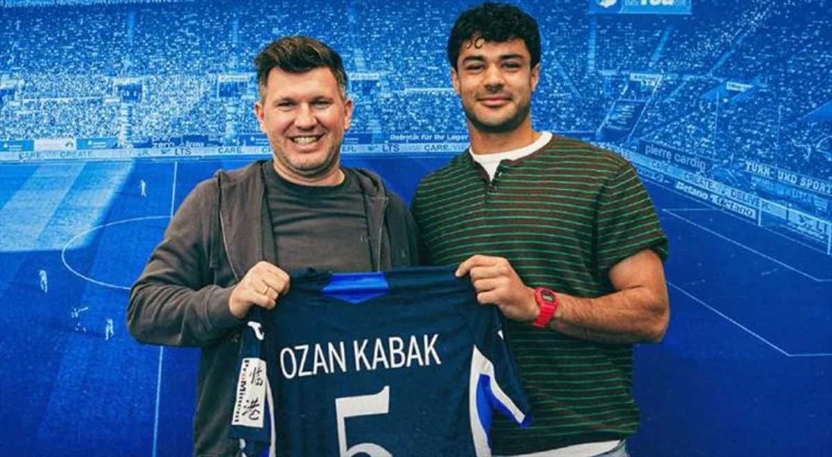 Türkiyə millisinin üzvü Ozan Kabak Almaniya klubu ilə yeni müqavilə imzalayıb