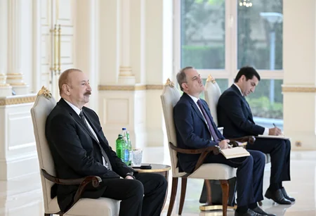 İlham Əliyev Kolumbiyanın Azərbaycana yeni təyin olunmuş səfirini qəbul edib - YENİLƏNİB