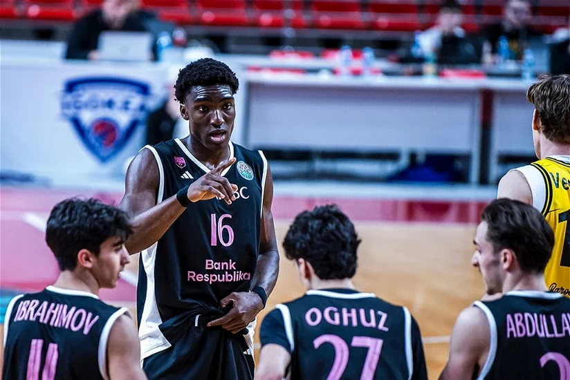 Emmanuel Aqbason: Çempionlar Liqasında rəmzi 5-liyə düşdüyümə görə komanda yoldaşlarıma təşəkkür edirəm