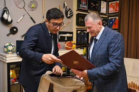 Fərid Qayıbov Avropa Atletika Assosiasiyasının prezidenti ilə birgə layihələri müzakirə edib