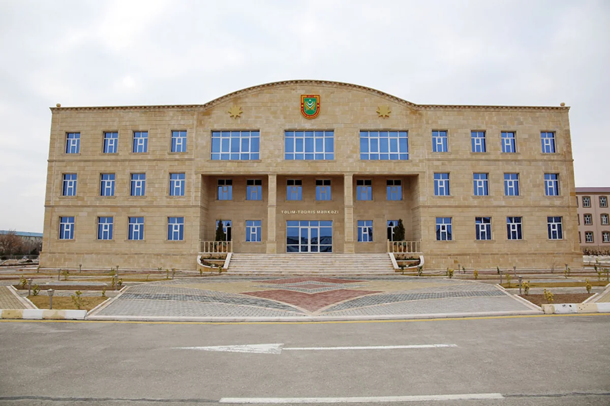 Əlahiddə Ümumqoşun Orduda həqiqi hərbi xidmət keçmək istəyənlərin qəbulu elan edilib
