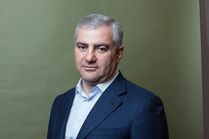 Samvel Karapetyan begins renouncing non-Armenian citizenships