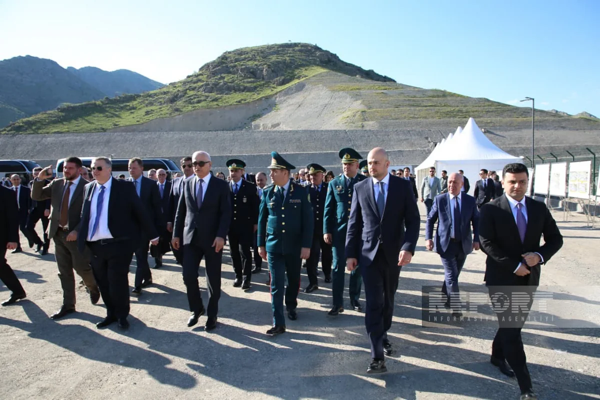 Azərbaycan və Rusiya rəsmiləri Ağbənd avtomobil körpüsünün icra vəziyyəti ilə tanış olublar