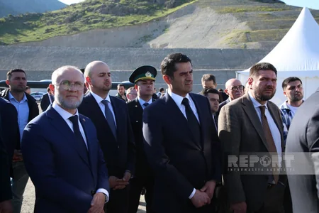 Azərbaycan və Rusiya rəsmiləri Ağbənd avtomobil körpüsünün icra vəziyyəti ilə tanış olublar