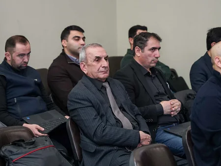 AFFA Premyer Liqa klublarının maliyyə menecerləri üçün seminar təşkil edib