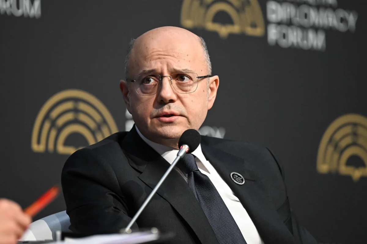 Шахбазов призвал увеличить инвестиции в нефть и газ для безопасности рынка