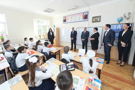 Emin Əmrullayev Qusarda məktəbdə olub, tapşırıqlar verib