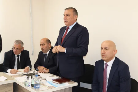 Zaur Mikayılov Xankəndidə vətəndaşlarla görüşüb