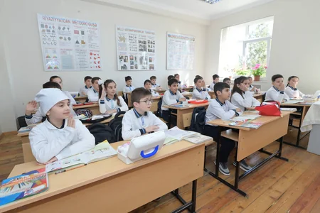 Emin Əmrullayev Qusarda məktəbdə olub, tapşırıqlar verib