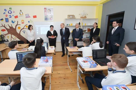 Emin Əmrullayev Qusarda məktəbdə olub, tapşırıqlar verib