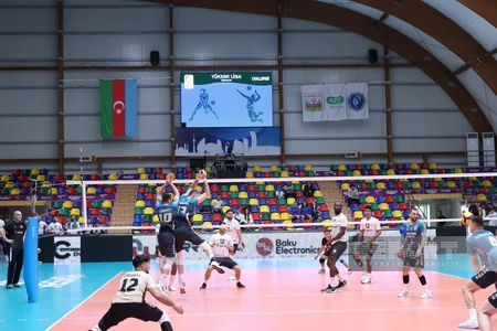 Neftçinin kişilərdən ibarət voleybol komandası ölkə çempionatında bürünc medal qazanıb