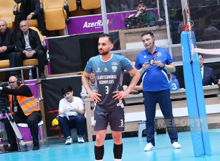 Neftçinin kişilərdən ibarət voleybol komandası ölkə çempionatında bürünc medal qazanıb