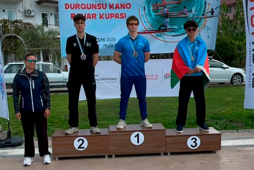 Azərbaycan avarçəkənləri Türkiyədəki turnirdə 3 medal qazanıblar