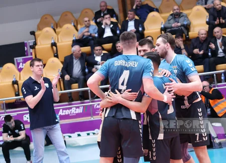 Neftçinin kişilərdən ibarət voleybol komandası ölkə çempionatında bürünc medal qazanıb