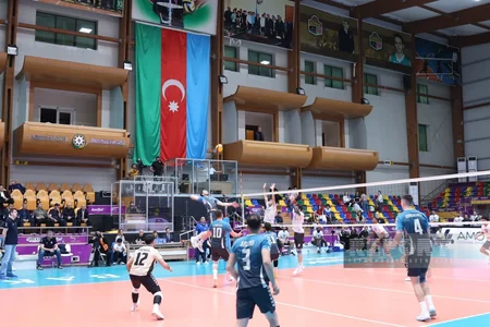 Neftçinin kişilərdən ibarət voleybol komandası ölkə çempionatında bürünc medal qazanıb