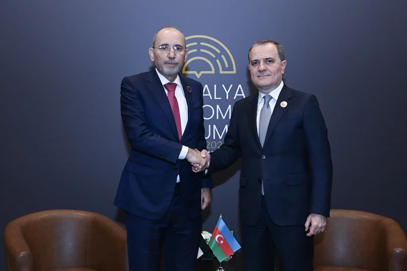 Азербайджан и Иордания обсудили ситуацию на Ближнем Востоке