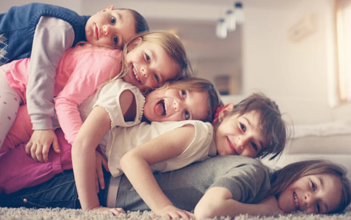 Azərbaycanda beşdən çox uşağı olan 3 minə yaxın qadın var