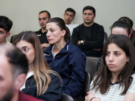 AFFA-da hakimlər üçün danışılmış oyunlara qarşı sessiya təşkil olunub