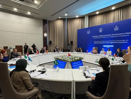 Bahar Muradova: Uşaqların zərərli informasiyadan qorunması Azərbaycanın əsas prioritetlərindəndir