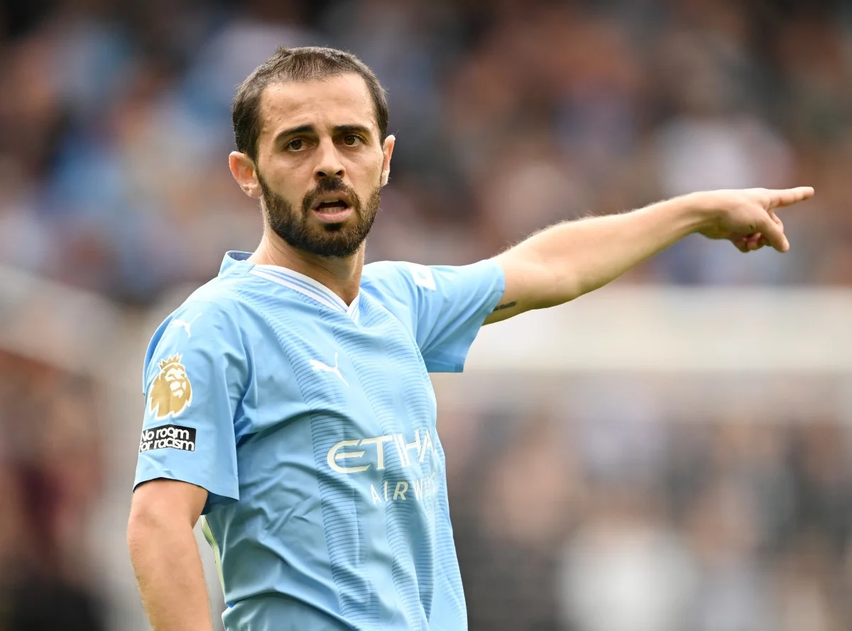 Arsenal Bernardu Silvanı transfer etmək istəyən klubların siyahısına daxil olub
