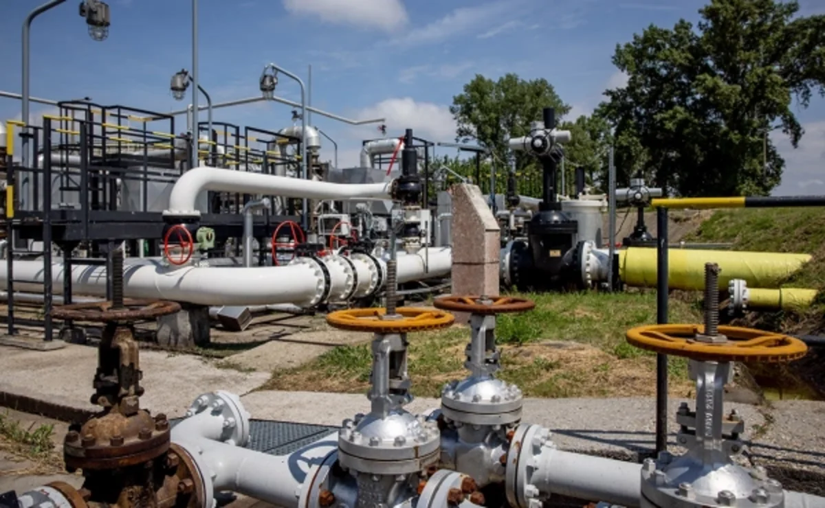 Ukrtransnafta MOL şirkətinə Drujba ilə neft tədarük etməyə hazır olduğunu bildirib