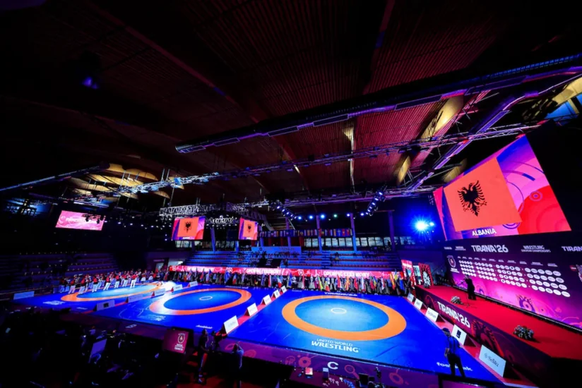 Azərbaycanın iki qadın güləşçisi Avropa çempionatında mübarizəyə start verir